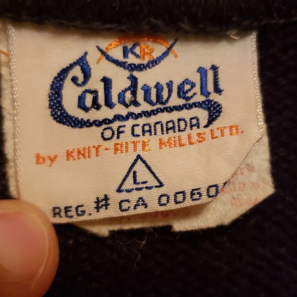 Sweater vest - Picture 2 of 10